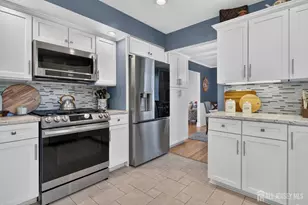 22 Desmet Ave, Milltown, NJ 08850 - Photo 9