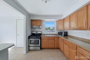 10 N Washington Ave N, Colonia, NJ 07067 - Photo 19