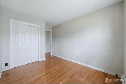 10 N Washington Avenue N, Colonia, NJ 07067 - Photo 17