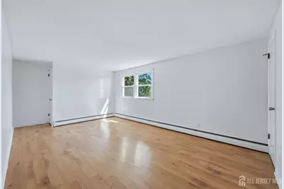 10 N Washington Avenue N, Colonia, NJ 07067 - Photo 25