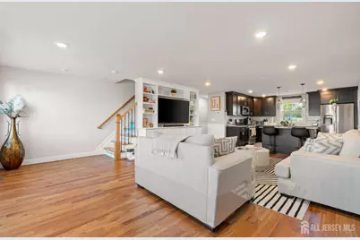 [Address not provided], Perth Amboy, NJ 08861 - Photo 13
