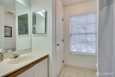 150 Prestwick Way, Edison, NJ 08820 - Photo 19