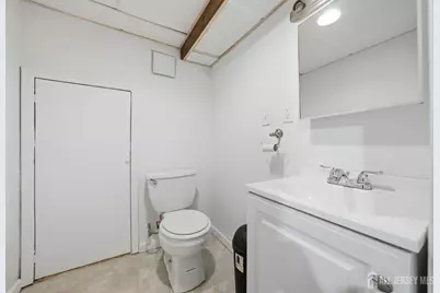 125 Tunison Road, New Brunswick, NJ 08901 - Photo 19