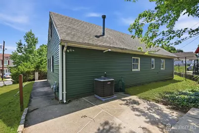 2 Kendall Drive, Sayreville, NJ 08859 - Photo 33