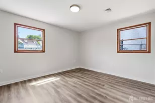 2 Kendall Dr, Sayreville, NJ 08859 - Photo 17