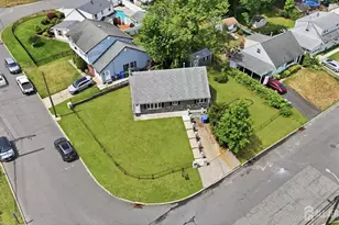 2 Kendall Dr, Sayreville, NJ 08859 - Photo 35