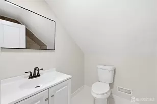 2 Kendall Dr, Sayreville, NJ 08859 - Photo 23