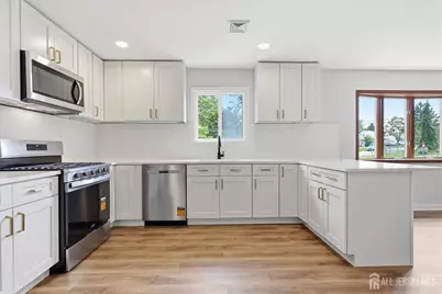 2 Kendall Drive, Sayreville, NJ 08859 - Photo 9