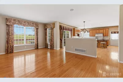 31 Narrows Way, Monroe Township, NJ 08831 - Photo 11