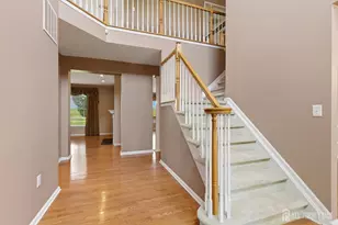 31 Narrows Way, Monroe Township, NJ 08831 - Photo 3