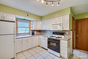 979 Wood Ave, Edison, NJ 08820 - Photo 13