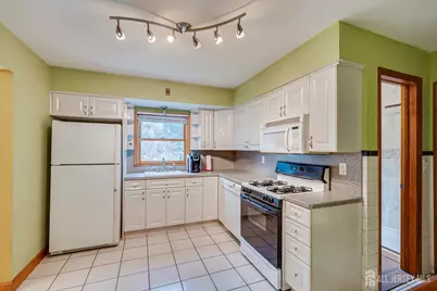 979 Wood Avenue, Edison, NJ 08820 - Photo 15