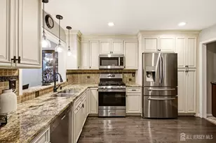 72 Coriander Dr, South Brunswick Township, NJ 08540 - Photo 9