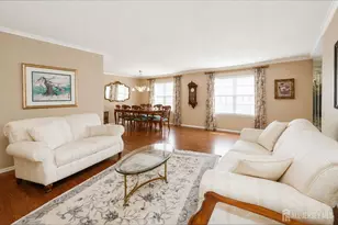 176 Goldfinch Dr, Monroe Township, NJ 08831 - Photo 7