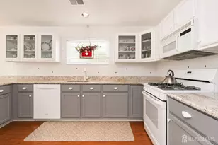 176 Goldfinch Dr, Monroe Township, NJ 08831 - Photo 15