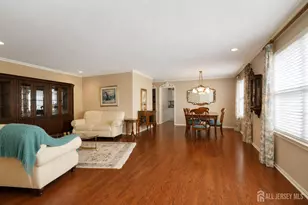 176 Goldfinch Dr, Monroe Township, NJ 08831 - Photo 5