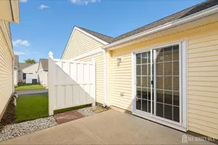 176 Goldfinch Dr, Monroe Township, NJ 08831 - Photo 35