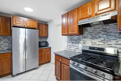 29 Windsor Drive, East Brunswick Township, NJ 08816 - Photo 9