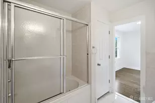 29 Windsor Dr, East Brunswick Township, NJ 08816 - Photo 19