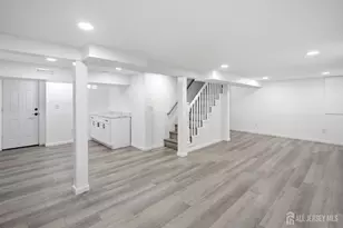 29 Windsor Dr, East Brunswick Township, NJ 08816 - Photo 27