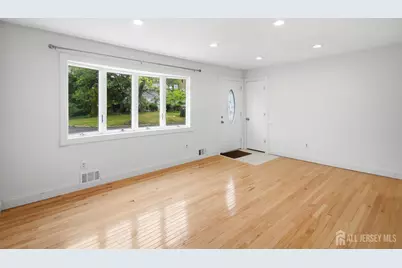 29 Windsor Drive, East Brunswick Township, NJ 08816 - Photo 5