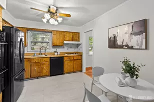 17 Meredith Rd, Edison, NJ 08817 - Photo 11
