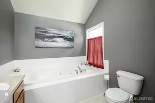 98 Remsen Ave, Avenel, NJ 07001 - Photo 17