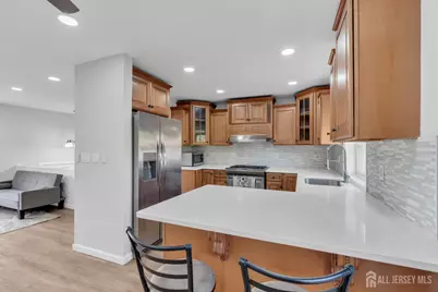 125 Jeff Street, Edison, NJ 08837 - Photo 15