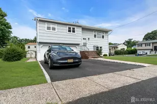 125 Jeff St, Edison, NJ 08837 - Photo 5