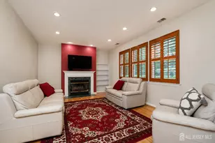 25 Edinburg Ln, East Brunswick Township, NJ 08816 - Photo 5