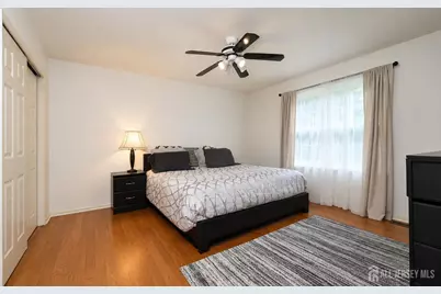 25 Edinburg Lane, East Brunswick Township, NJ 08816 - Photo 33