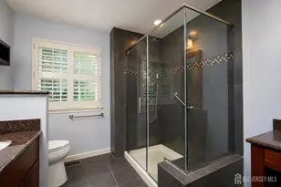 25 Edinburg Ln, East Brunswick Township, NJ 08816 - Photo 27