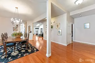 9 Westminster Dr, Monroe Township, NJ 08831 - Photo 5