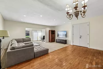 293 Bromley Place, East Brunswick Township, NJ 08816 - Photo 3