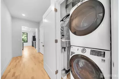 1037 Amboy Avenue #304, Edison, NJ 08837 - Photo 5