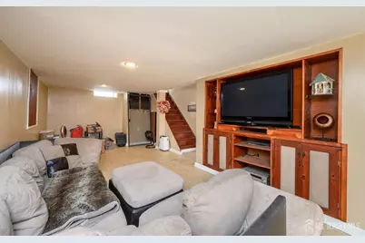 2081 Coles Avenue, Scotch Plains Township, NJ 07076 - Photo 19