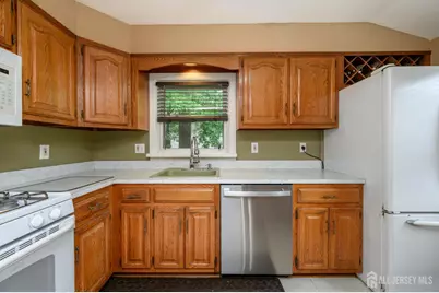 2239 Newark Avenue, Scotch Plains Township, NJ 07076 - Photo 11