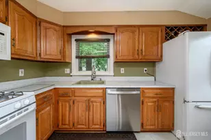 2239 Newark Ave, Scotch Plains Township, NJ 07076 - Photo 11