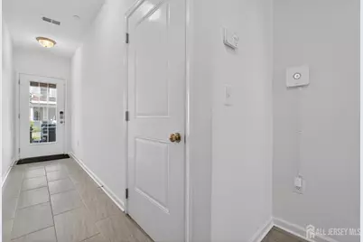 197 Roosevelt Drive, Wood Ridge, NJ 07075 - Photo 9