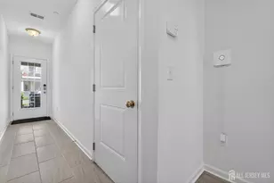 197 Roosevelt Dr, Wood Ridge, NJ 07075 - Photo 9