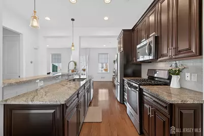197 Roosevelt Drive, Wood Ridge, NJ 07075 - Photo 19