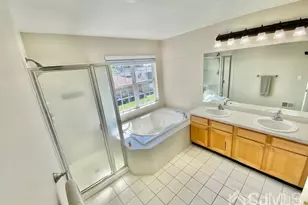 24 Skurka Ct, Sayreville, NJ 08872 - Photo 37