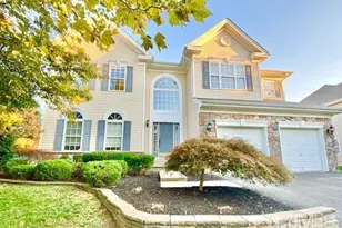 24 Skurka Ct, Sayreville, NJ 08872 - Photo 3