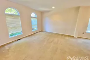 24 Skurka Ct, Sayreville, NJ 08872 - Photo 25