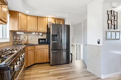 8 Oak Street, Carteret, NJ 07008 - Photo 7