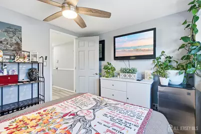 8 Oak Street, Carteret, NJ 07008 - Photo 19