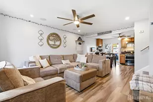 8 Oak St, Carteret, NJ 07008 - Photo 3