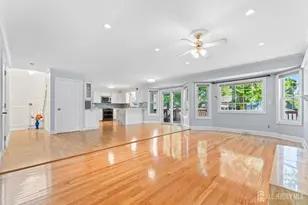 8 Danny Ct, North Brunswick Township, NJ 08902 - Photo 9