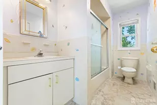 8 Danny Ct, North Brunswick Township, NJ 08902 - Photo 29