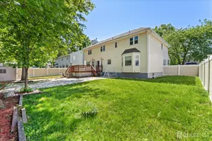 8 Danny Ct, North Brunswick Township, NJ 08902 - Photo 45